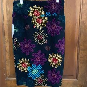 NWT LuLaRoe Cassie XS Black/Purple/Teal/Yellow/Red